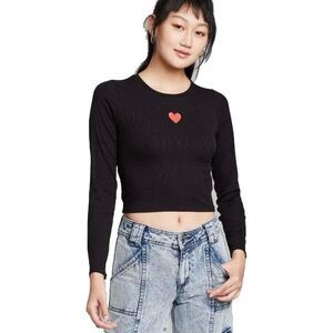Wild Fable Crop Top T Shirt Womens XL Black Heart Fitted Stretch Casual Y2K Cute